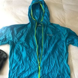 Marmot wind breaker, great for running or hiking!